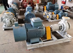 IS型(xing)清水泵(bèng)